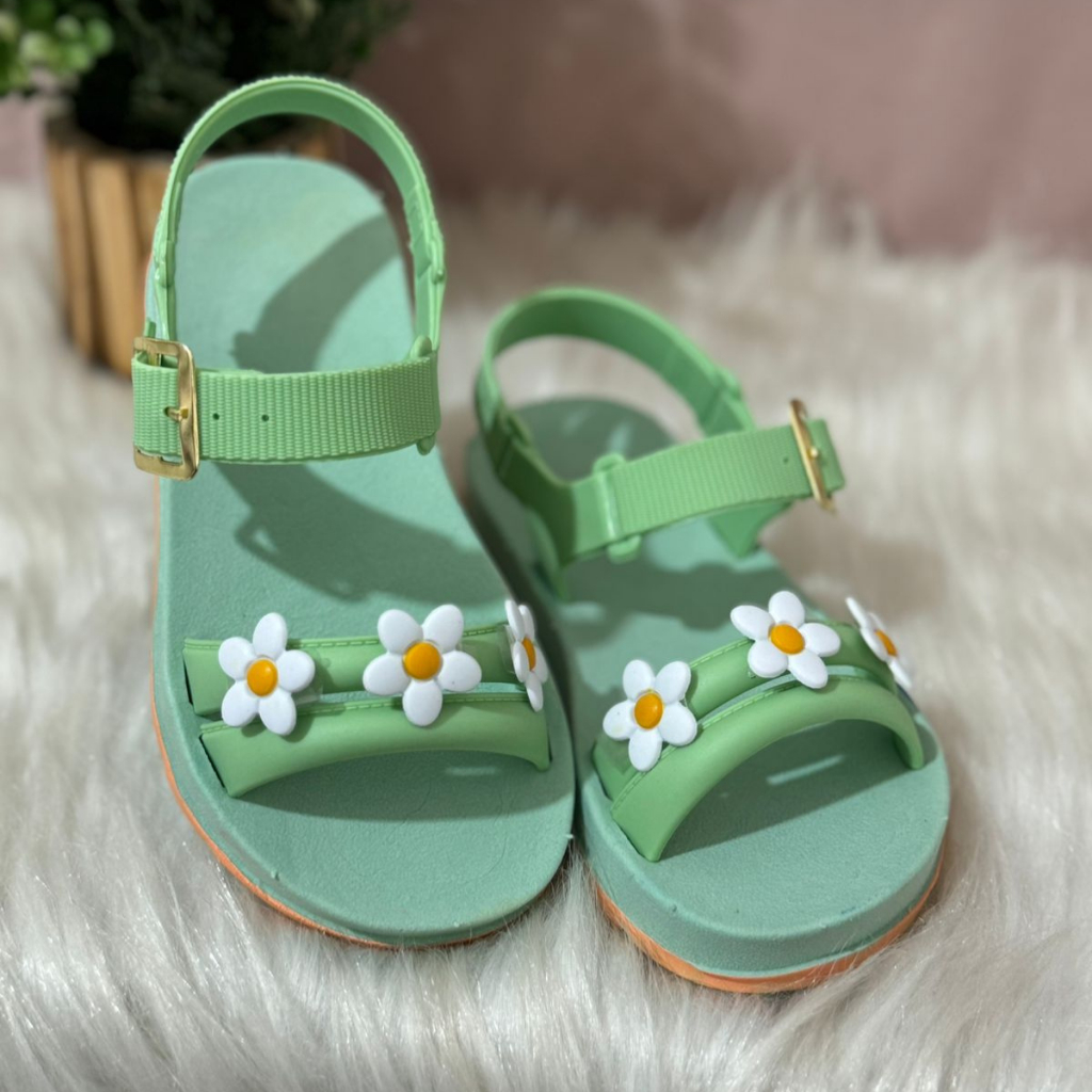 Sandália 3 Flores Infantil - Confortável Casual
